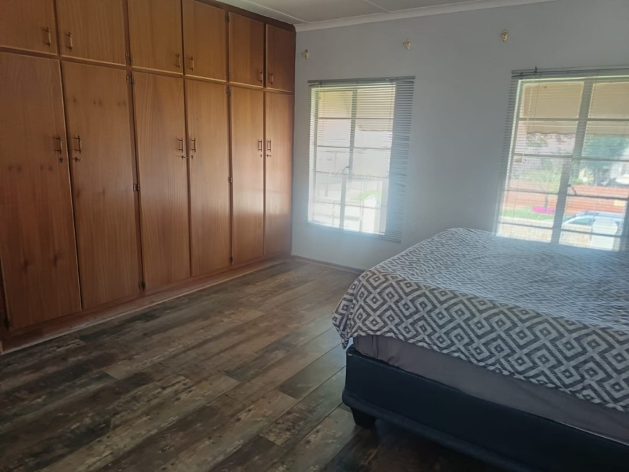 4 Bedroom Property for Sale in Rhodesdene Northern Cape